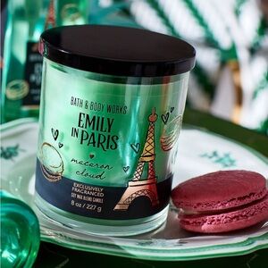 ❄️ Bath & Body Works | Emily In Paris Single Wick Candle Macaron Cloud